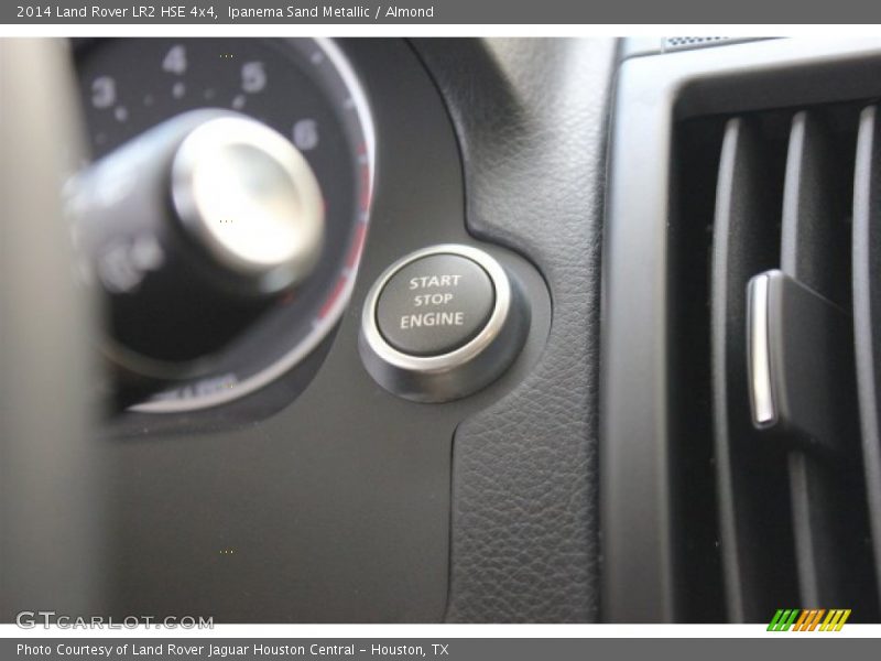Ipanema Sand Metallic / Almond 2014 Land Rover LR2 HSE 4x4