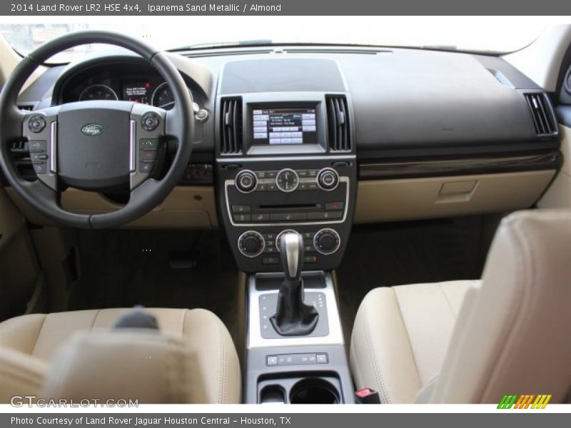 Ipanema Sand Metallic / Almond 2014 Land Rover LR2 HSE 4x4