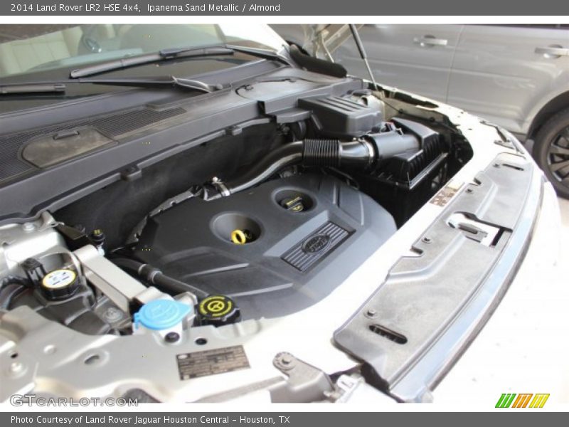 Ipanema Sand Metallic / Almond 2014 Land Rover LR2 HSE 4x4
