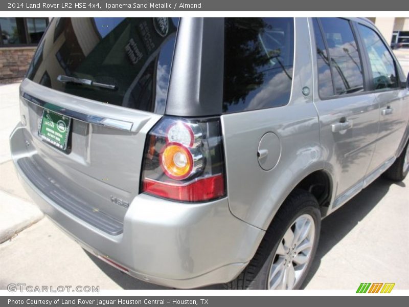 Ipanema Sand Metallic / Almond 2014 Land Rover LR2 HSE 4x4