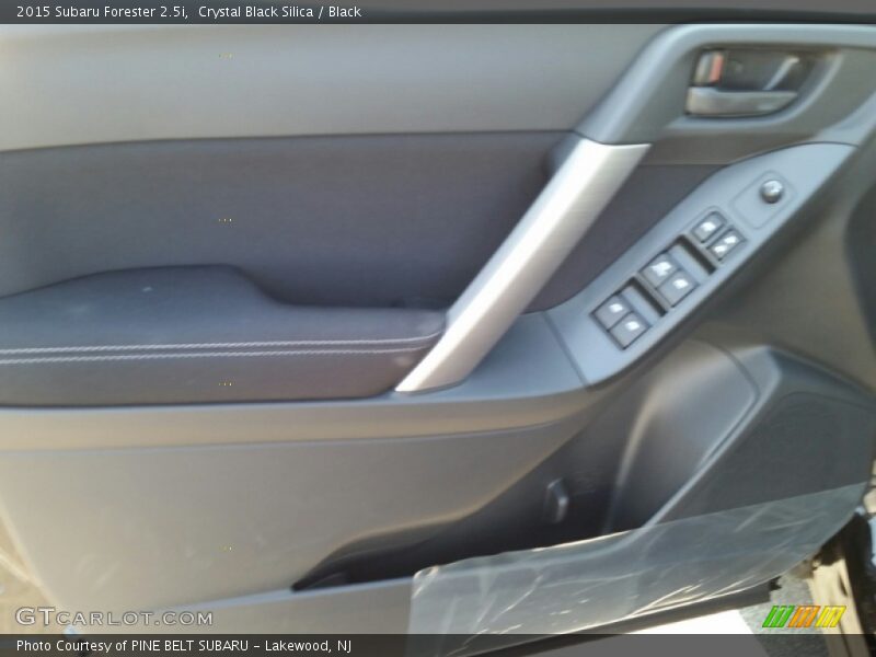 Crystal Black Silica / Black 2015 Subaru Forester 2.5i