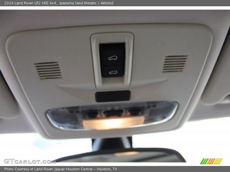 Ipanema Sand Metallic / Almond 2014 Land Rover LR2 HSE 4x4
