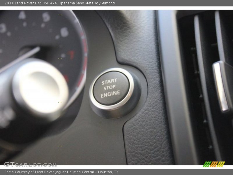 Ipanema Sand Metallic / Almond 2014 Land Rover LR2 HSE 4x4