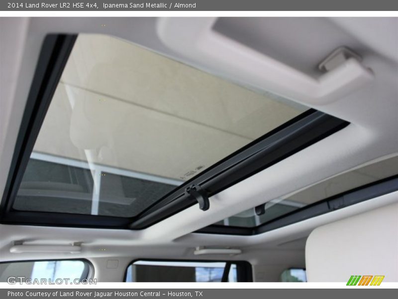 Ipanema Sand Metallic / Almond 2014 Land Rover LR2 HSE 4x4