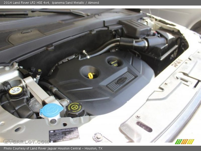 Ipanema Sand Metallic / Almond 2014 Land Rover LR2 HSE 4x4