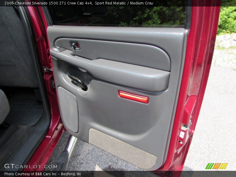Sport Red Metallic / Medium Gray 2005 Chevrolet Silverado 1500 Z71 Crew Cab 4x4