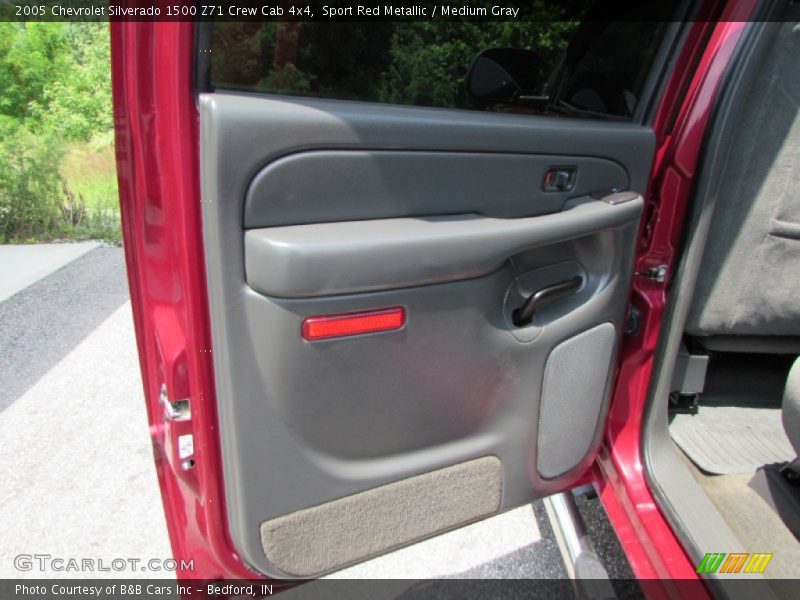 Sport Red Metallic / Medium Gray 2005 Chevrolet Silverado 1500 Z71 Crew Cab 4x4