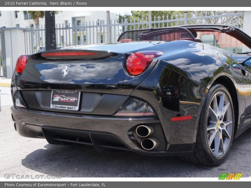 Nero (Black) / Rosso 2010 Ferrari California