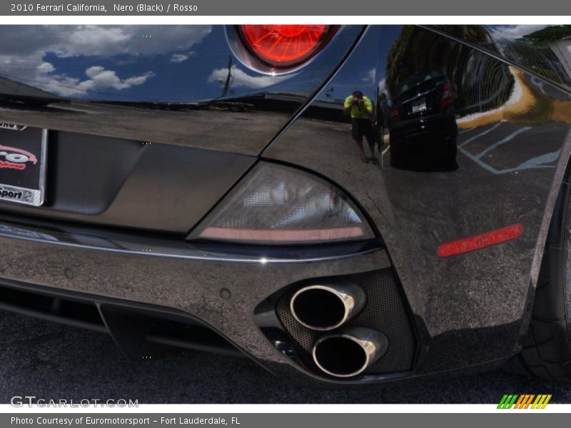 Nero (Black) / Rosso 2010 Ferrari California