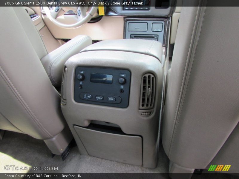 Onyx Black / Stone Gray leather 2006 GMC Sierra 1500 Denali Crew Cab 4WD