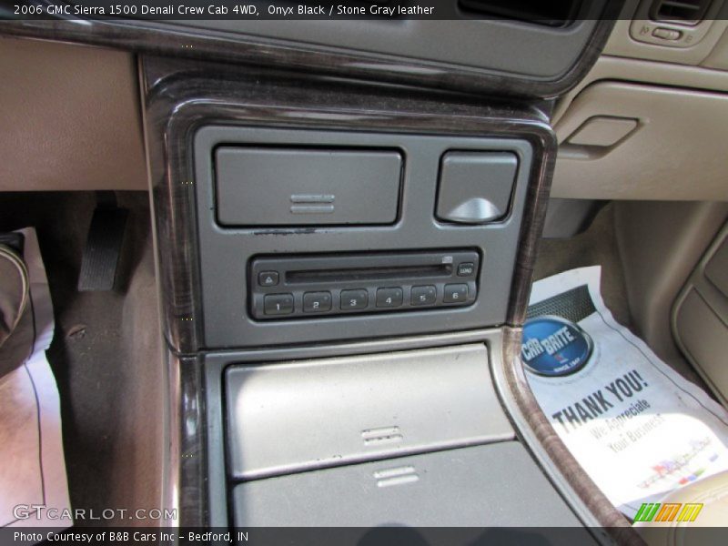 Onyx Black / Stone Gray leather 2006 GMC Sierra 1500 Denali Crew Cab 4WD