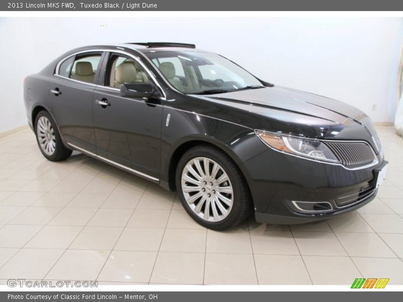 Tuxedo Black / Light Dune 2013 Lincoln MKS FWD