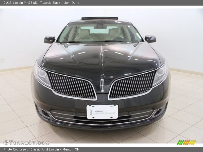 Tuxedo Black / Light Dune 2013 Lincoln MKS FWD