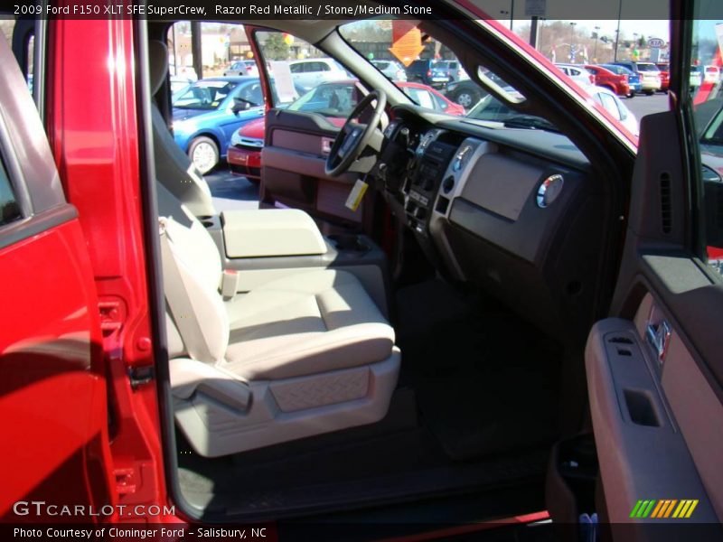 Razor Red Metallic / Stone/Medium Stone 2009 Ford F150 XLT SFE SuperCrew