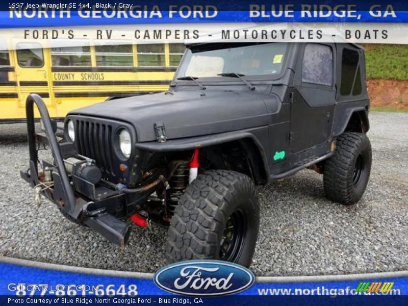 Black / Gray 1997 Jeep Wrangler SE 4x4