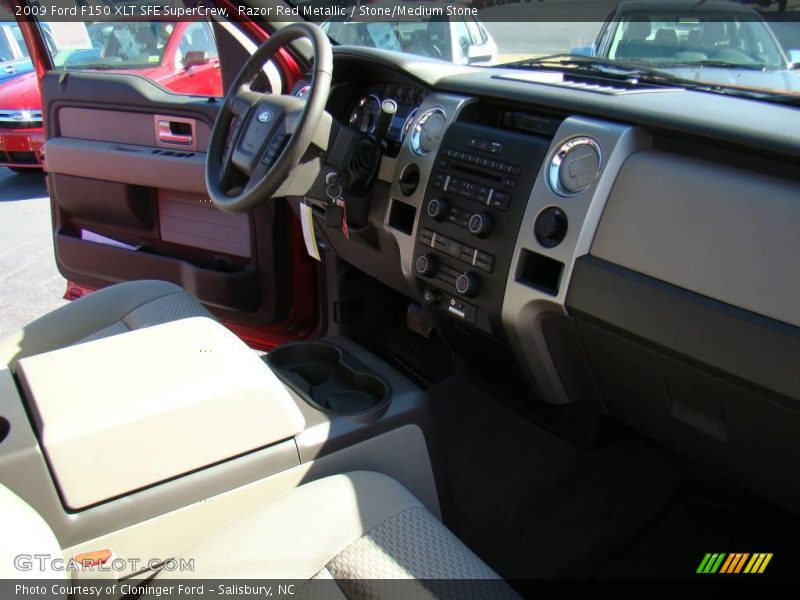 Razor Red Metallic / Stone/Medium Stone 2009 Ford F150 XLT SFE SuperCrew