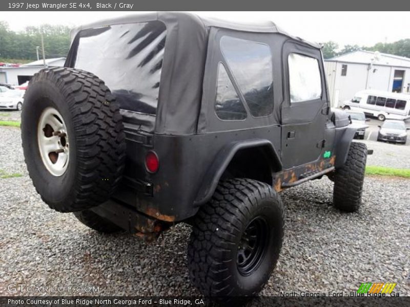 Black / Gray 1997 Jeep Wrangler SE 4x4