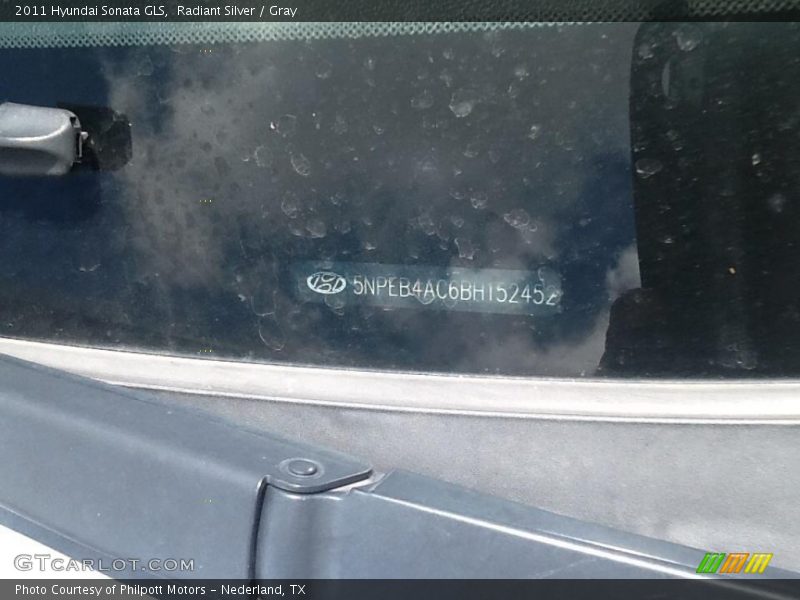 Radiant Silver / Gray 2011 Hyundai Sonata GLS