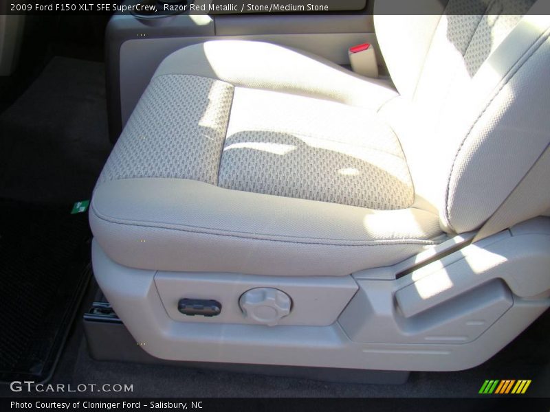 Razor Red Metallic / Stone/Medium Stone 2009 Ford F150 XLT SFE SuperCrew