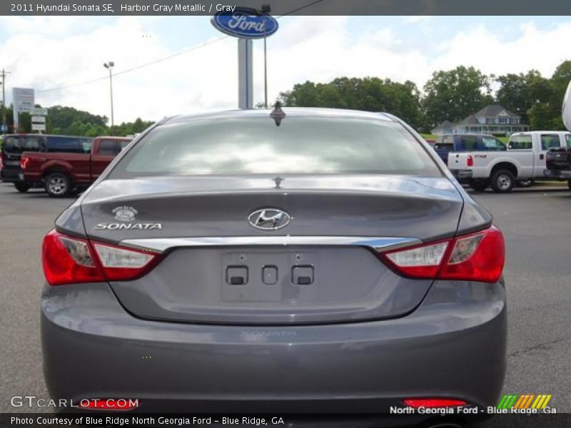 Harbor Gray Metallic / Gray 2011 Hyundai Sonata SE