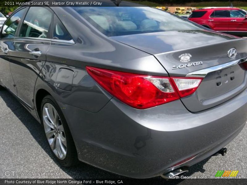 Harbor Gray Metallic / Gray 2011 Hyundai Sonata SE