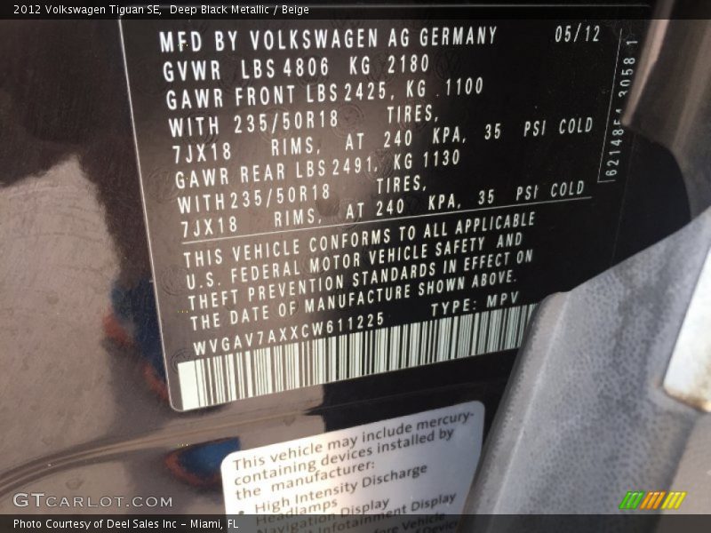 Deep Black Metallic / Beige 2012 Volkswagen Tiguan SE