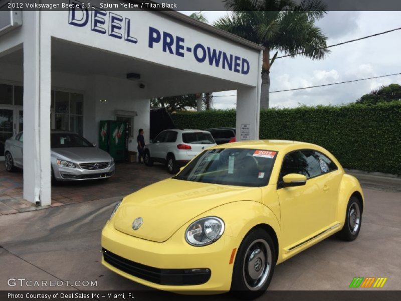 Saturn Yellow / Titan Black 2012 Volkswagen Beetle 2.5L