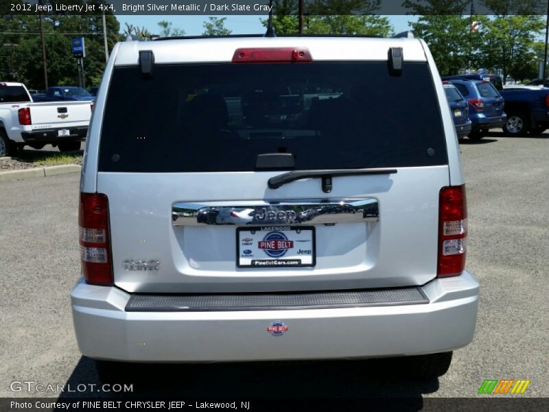 Bright Silver Metallic / Dark Slate Gray 2012 Jeep Liberty Jet 4x4