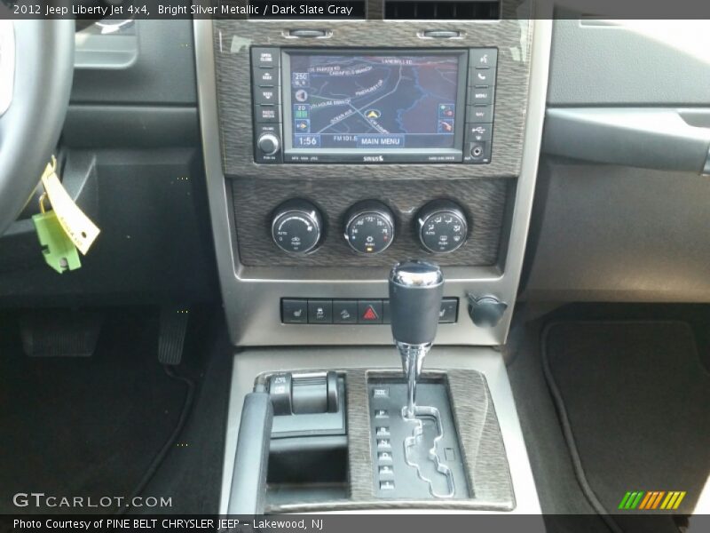 Bright Silver Metallic / Dark Slate Gray 2012 Jeep Liberty Jet 4x4