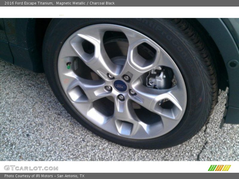 Magnetic Metallic / Charcoal Black 2016 Ford Escape Titanium