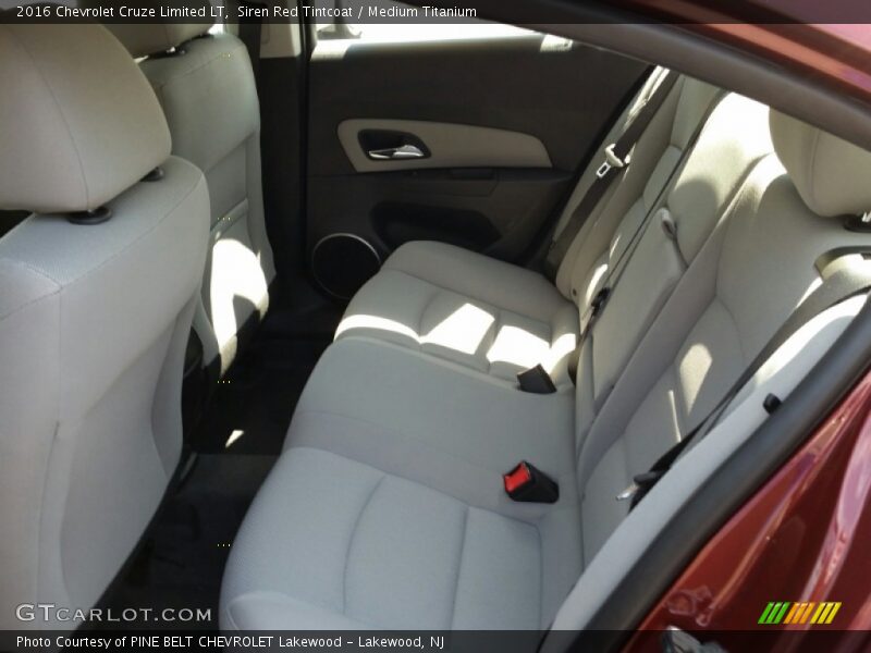 Siren Red Tintcoat / Medium Titanium 2016 Chevrolet Cruze Limited LT