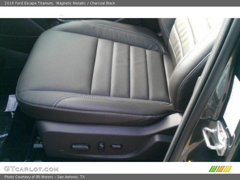 Magnetic Metallic / Charcoal Black 2016 Ford Escape Titanium