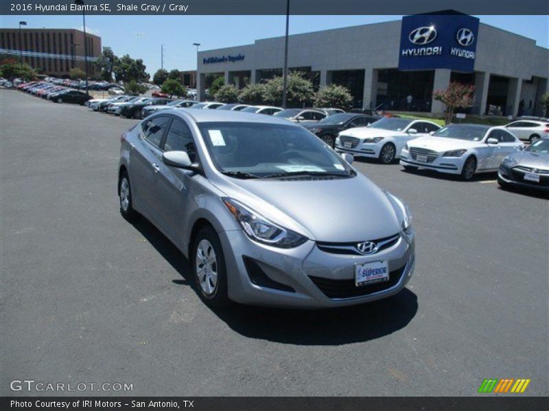 Shale Gray / Gray 2016 Hyundai Elantra SE