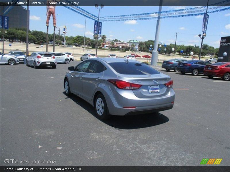 Shale Gray / Gray 2016 Hyundai Elantra SE