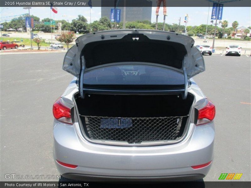 Shale Gray / Gray 2016 Hyundai Elantra SE