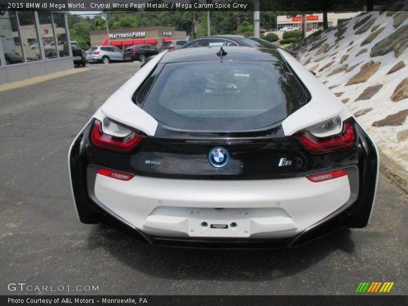  2015 i8 Mega World Crystal White Pearl Metallic