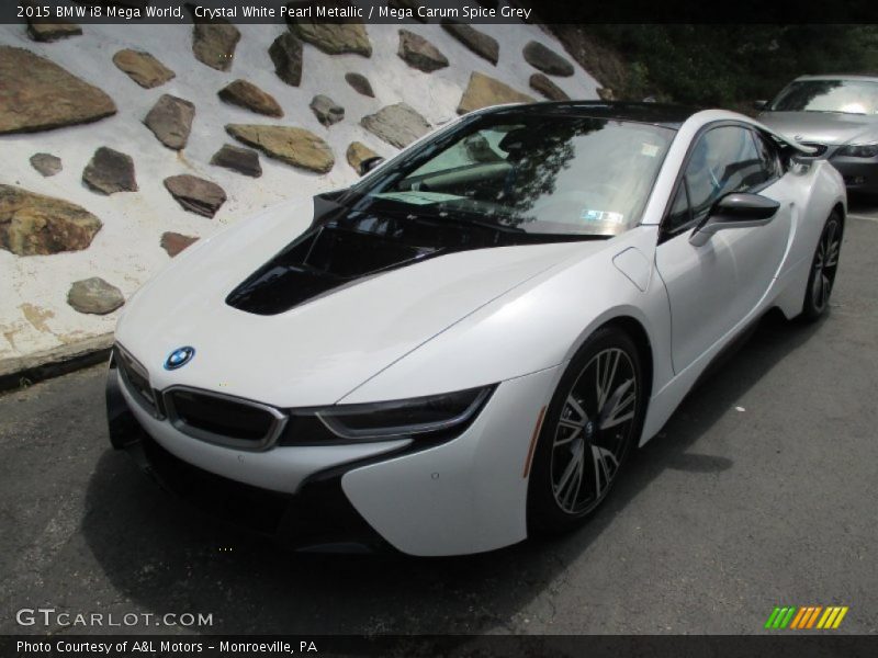 Crystal White Pearl Metallic / Mega Carum Spice Grey 2015 BMW i8 Mega World