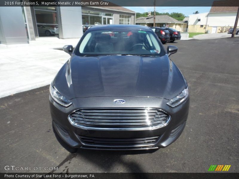 Magnetic Metallic / Medium Earth Gray 2016 Ford Fusion S