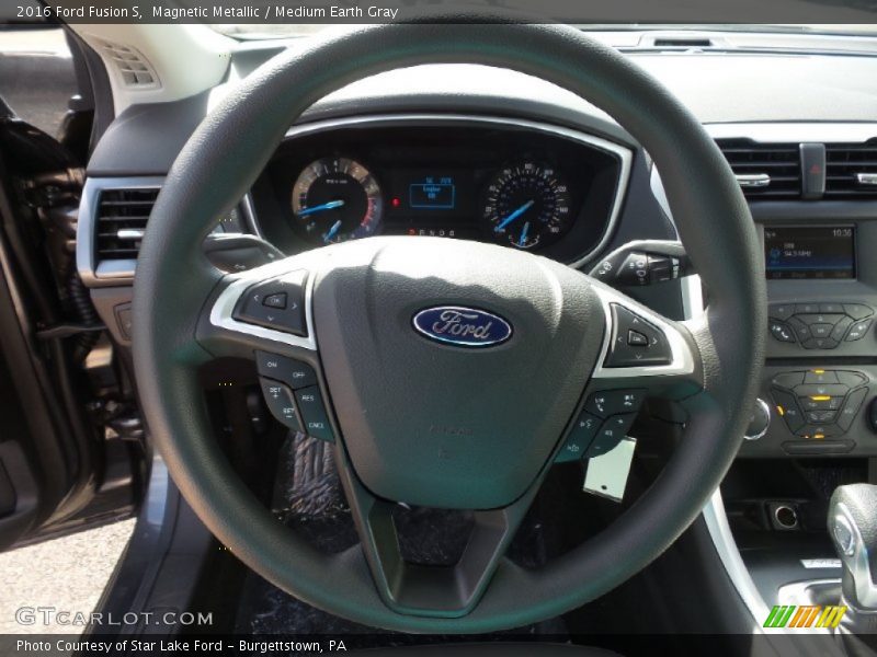 Magnetic Metallic / Medium Earth Gray 2016 Ford Fusion S
