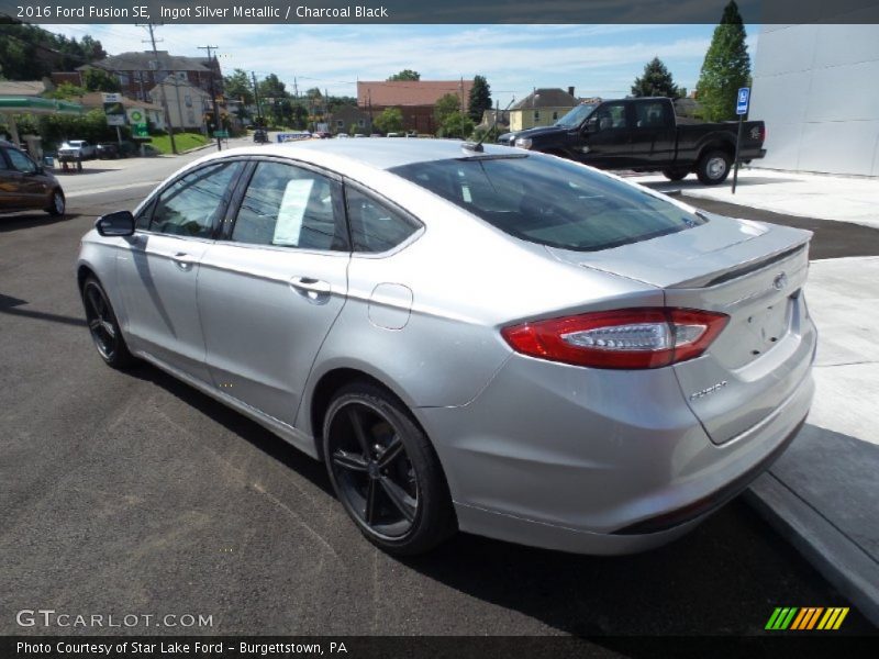Ingot Silver Metallic / Charcoal Black 2016 Ford Fusion SE