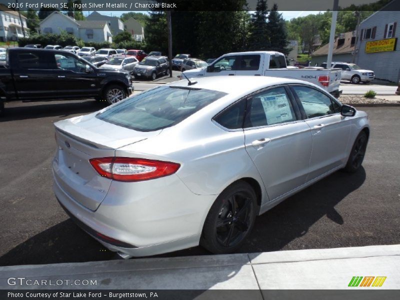 Ingot Silver Metallic / Charcoal Black 2016 Ford Fusion SE