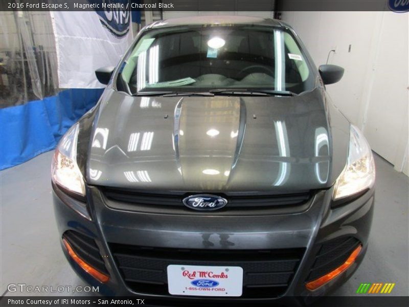Magnetic Metallic / Charcoal Black 2016 Ford Escape S