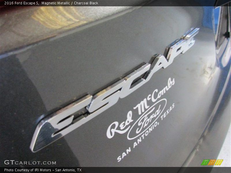 Magnetic Metallic / Charcoal Black 2016 Ford Escape S