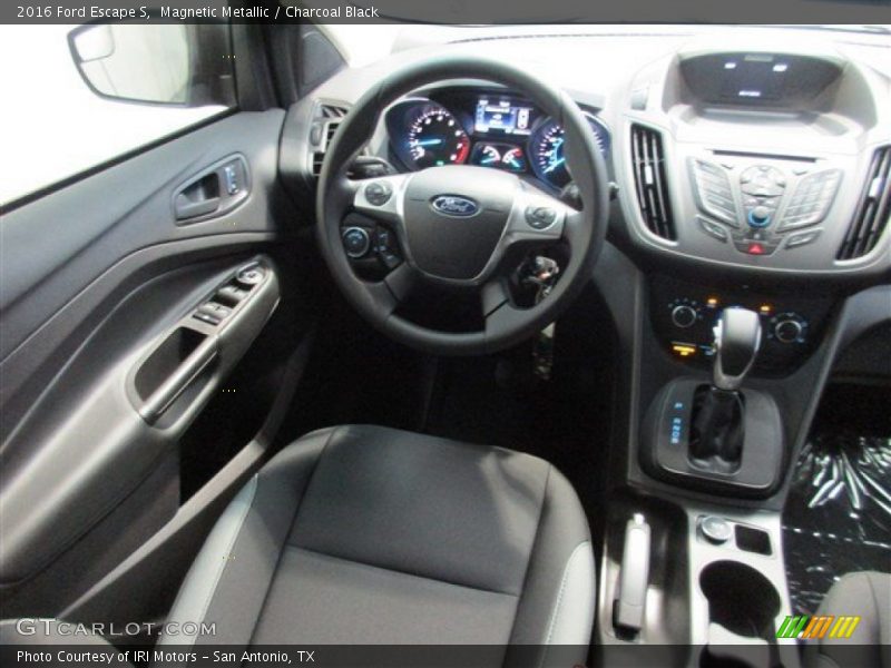 Magnetic Metallic / Charcoal Black 2016 Ford Escape S