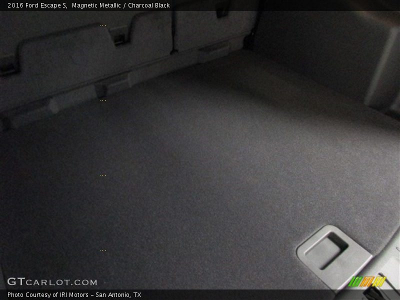 Magnetic Metallic / Charcoal Black 2016 Ford Escape S