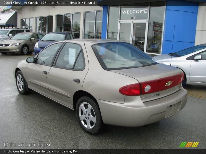 Sandrift Metallic / Neutral 2004 Chevrolet Cavalier LS Sedan