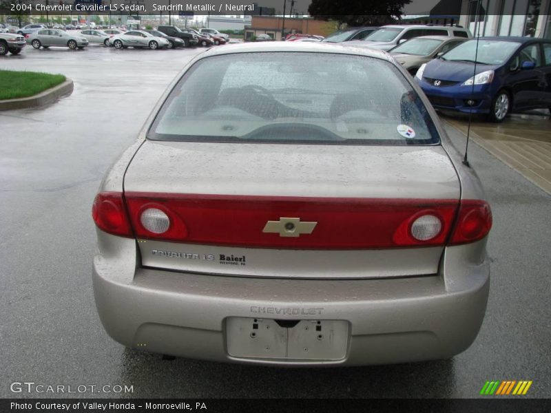 Sandrift Metallic / Neutral 2004 Chevrolet Cavalier LS Sedan