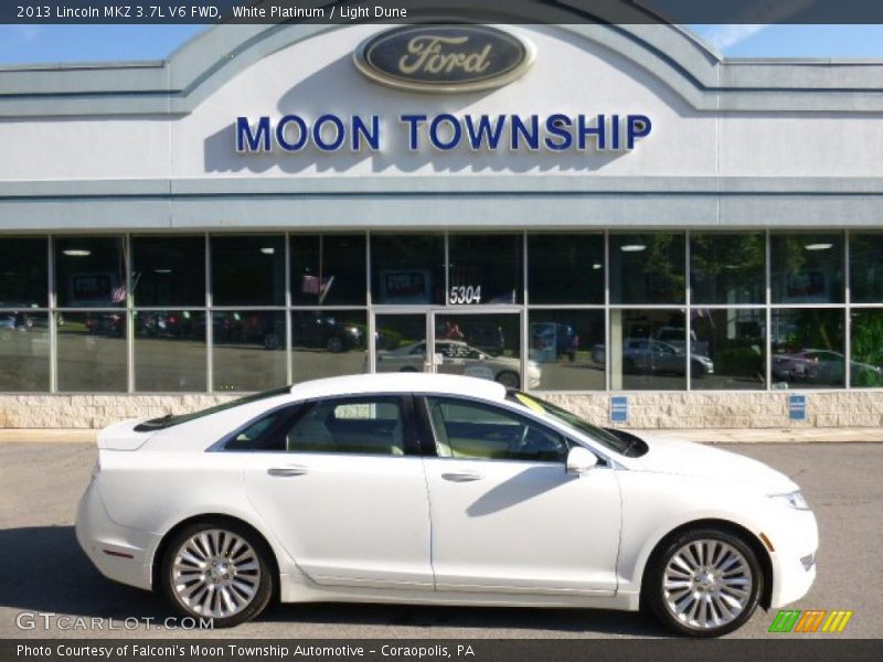 White Platinum / Light Dune 2013 Lincoln MKZ 3.7L V6 FWD