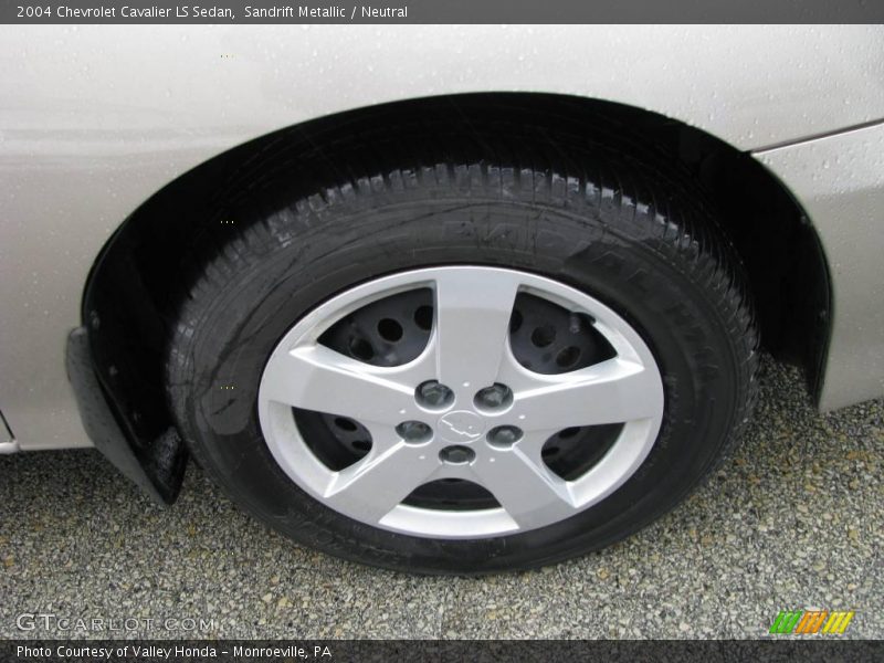 Sandrift Metallic / Neutral 2004 Chevrolet Cavalier LS Sedan