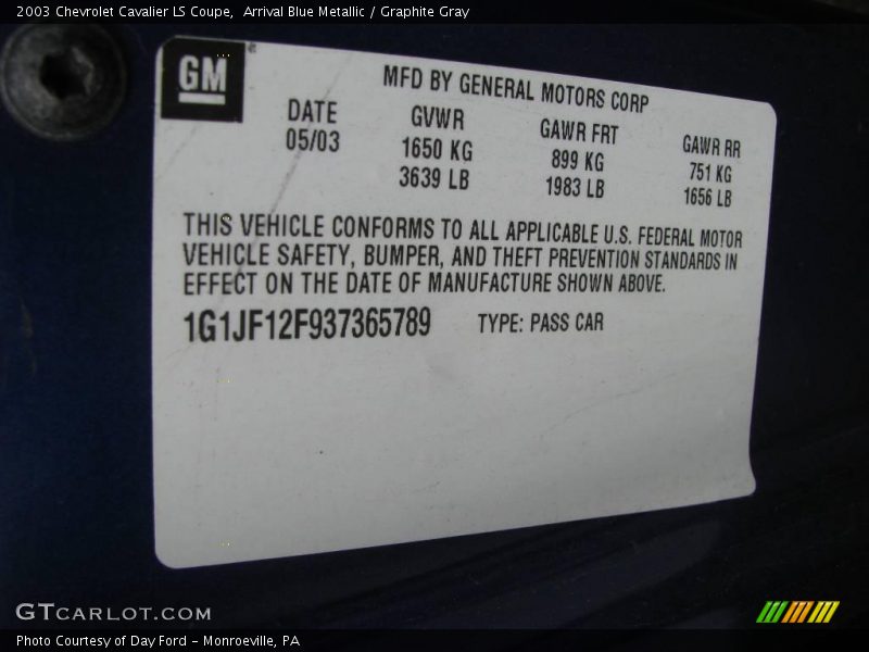 Arrival Blue Metallic / Graphite Gray 2003 Chevrolet Cavalier LS Coupe